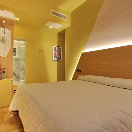 Dreaming Rome Suites ภายนอก รูปภาพ